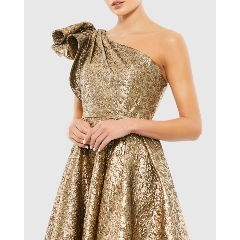 NWOT Mac Duggal Antique Bronze One Shoulder Bow Shiny Brocade Midi Dress Size 2 - Picture 2 of 3